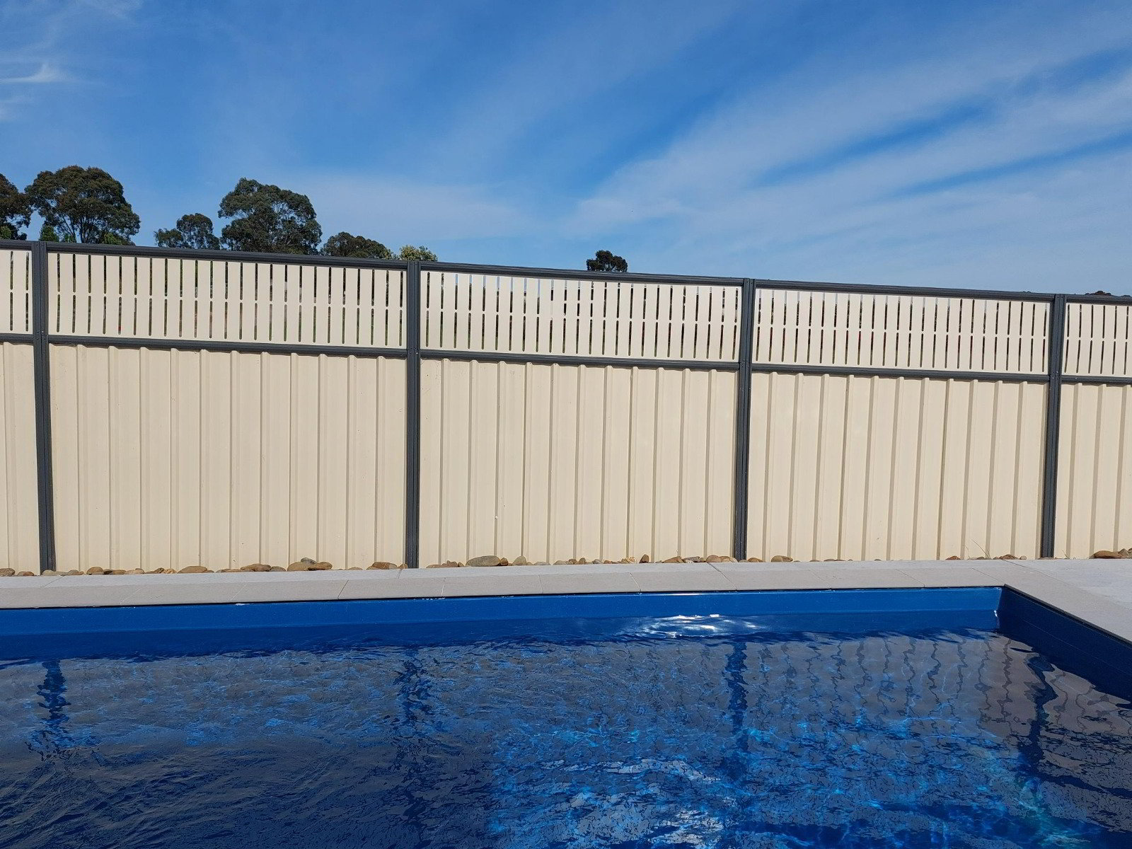 Screenline Standard Fence Extension Picket style