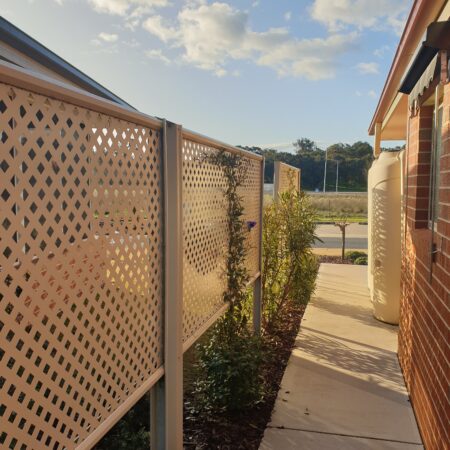 Metal fence extensions 